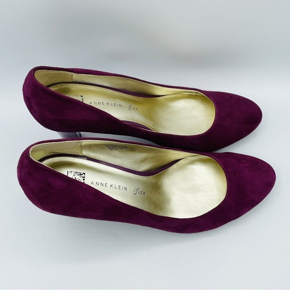 ANNE KLEIN FUSHIA SUEDE PUMP - Picture 4 of 14